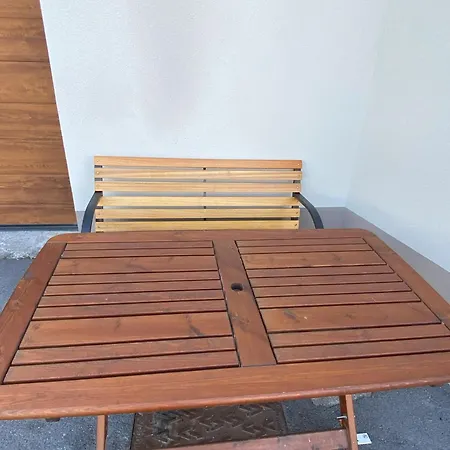 Base Camp Πανσιόν Postojna