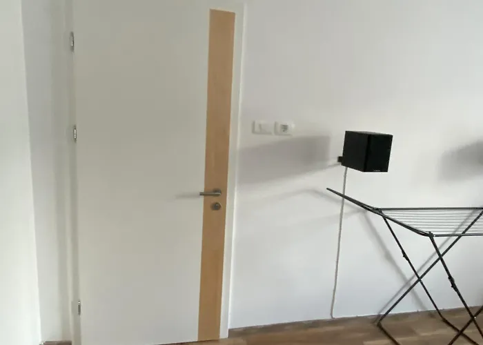 招待所 Base Camp 3*