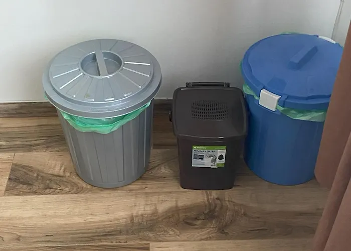 招待所 Base Camp 3*